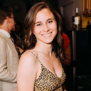 Meet your Posher, Dana